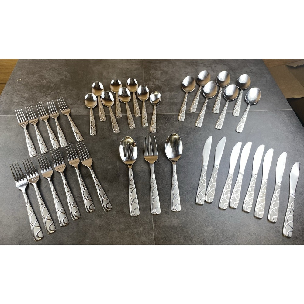 Cambridge Conquest Set of 37 Glossy Frosted Circles Flatware